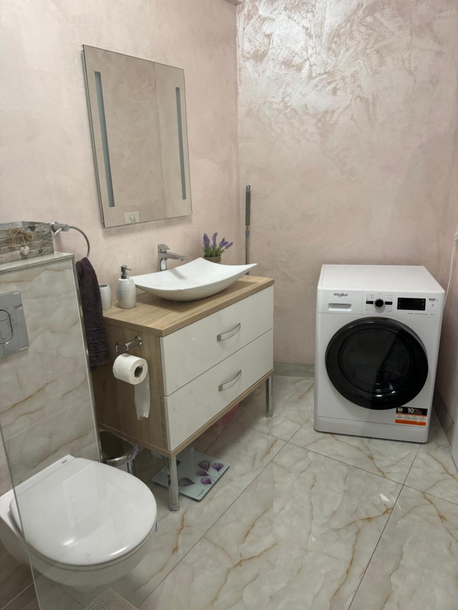 Magnific Apartamento Oradea Exterior foto